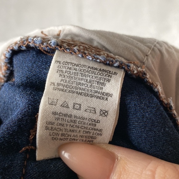 Free People button front jeans - Picture 8 of 8